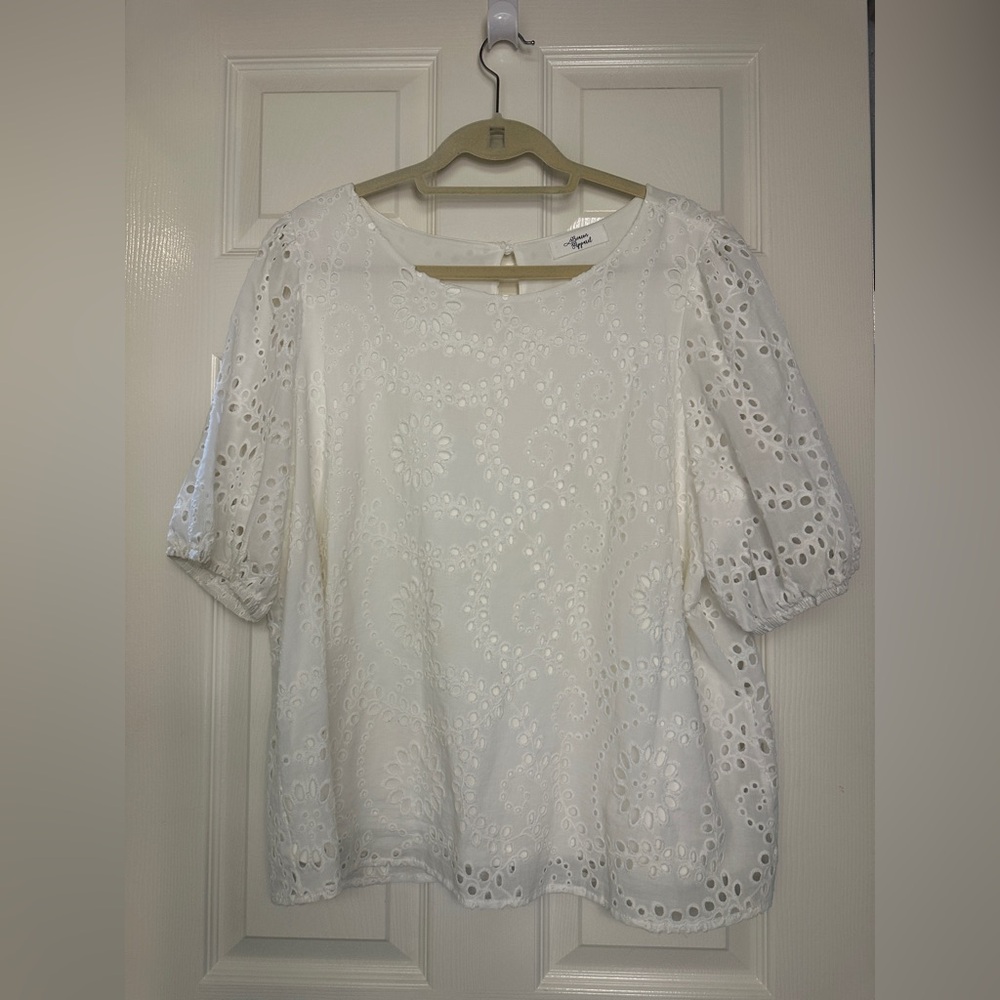 Beacon White Eyelet Puff-Sleeve Blouse